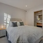 Quadrant House 펜션