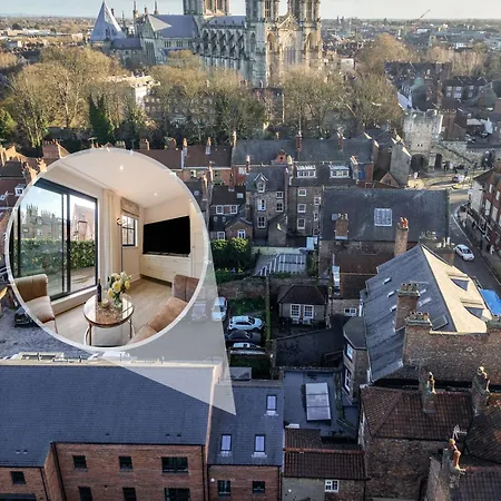 Nyaraló Quadrant House York